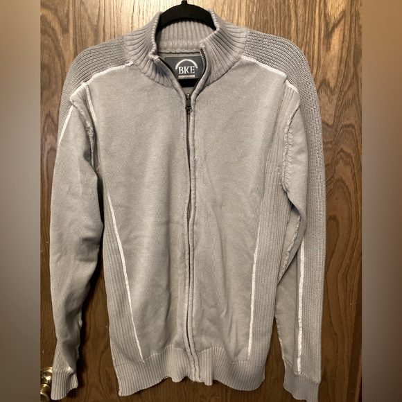 BKE Other - 👚(bundle 4 items w/👚for $16) Gray zip up sweater by BKE